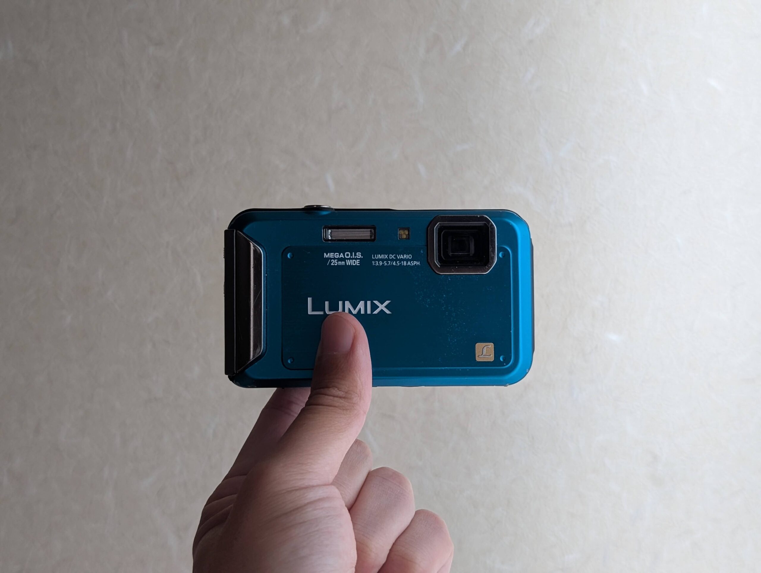 LUMIX DMC-FT20 オールドコンデジ